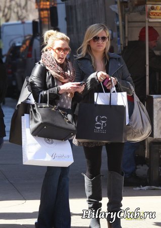 Хилари ходит по магазинам в Нью-Йорке